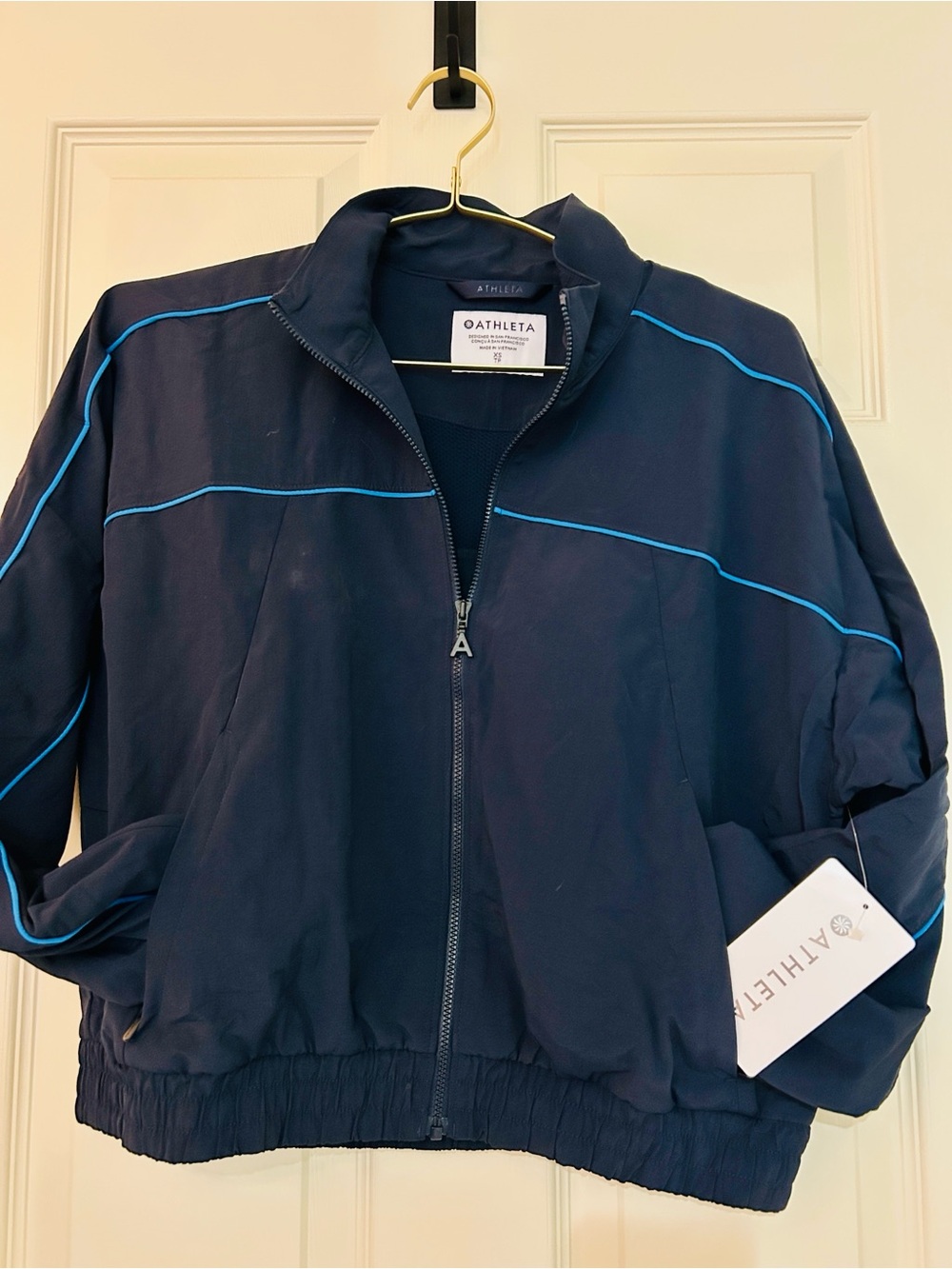NWT Athleta XS On The Move Track Jacket Navy with Bright Blue Piping